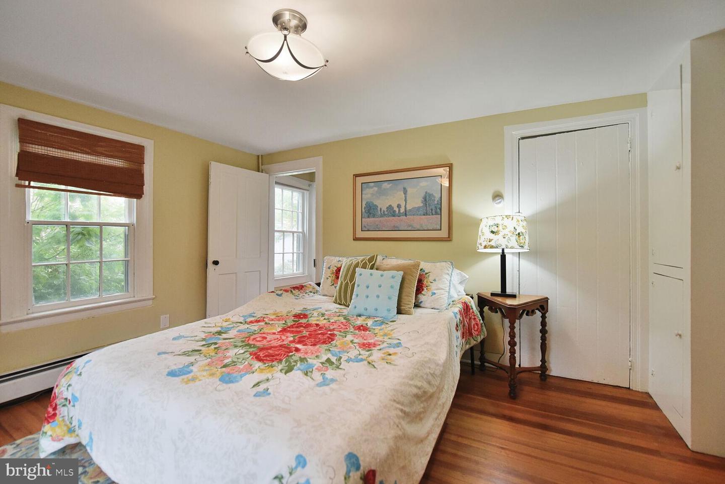 431 S KING ST, LEESBURG, Virginia 20175, 4 Bedrooms Bedrooms, ,2 BathroomsBathrooms,Residential,For sale,431 S KING ST,VALO2098012 MLS # VALO2098012