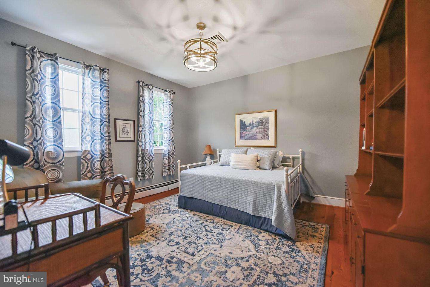 431 S KING ST, LEESBURG, Virginia 20175, 4 Bedrooms Bedrooms, ,2 BathroomsBathrooms,Residential,For sale,431 S KING ST,VALO2098012 MLS # VALO2098012