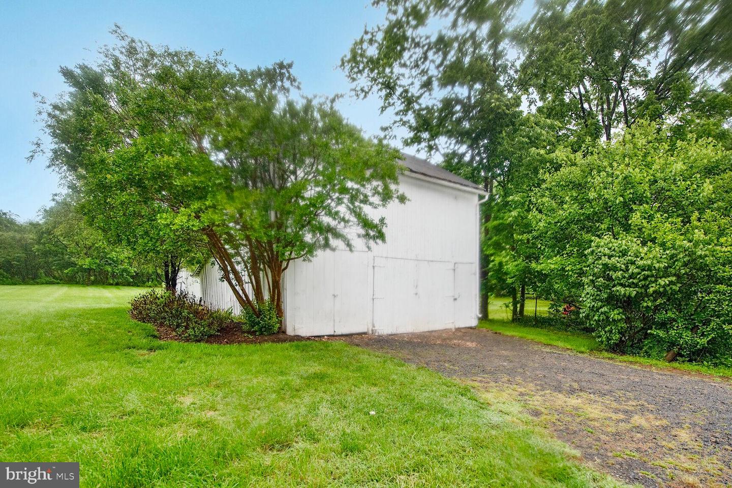 431 S KING ST, LEESBURG, Virginia 20175, 4 Bedrooms Bedrooms, ,2 BathroomsBathrooms,Residential,For sale,431 S KING ST,VALO2098012 MLS # VALO2098012