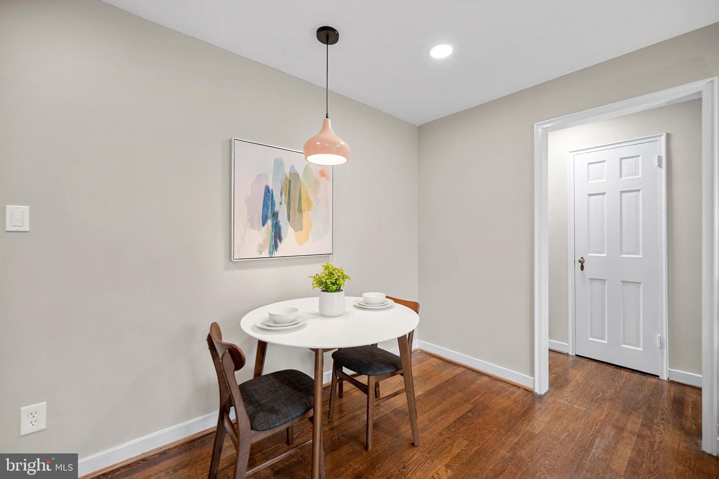 117 E GLEBE RD #C, ALEXANDRIA, Virginia 22305, 1 Bedroom Bedrooms, ,1 BathroomBathrooms,Residential,For sale,117 E GLEBE RD #C,VAAX2045768 MLS # VAAX2045768