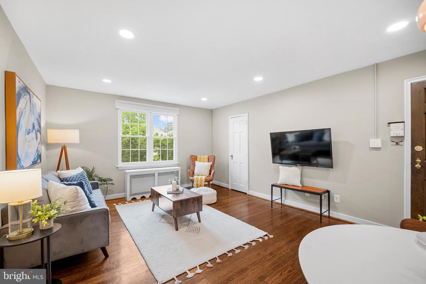 117 E GLEBE RD #C, ALEXANDRIA, Virginia 22305, 1 Bedroom Bedrooms, ,1 BathroomBathrooms,Residential,For sale,117 E GLEBE RD #C,VAAX2045768 MLS # VAAX2045768