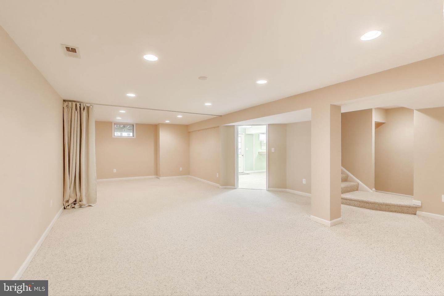 35551 SARASOTA ST, ROUND HILL, Virginia 20141, 4 Bedrooms Bedrooms, ,2 BathroomsBathrooms,Residential,For sale,35551 SARASOTA ST,VALO2098030 MLS # VALO2098030