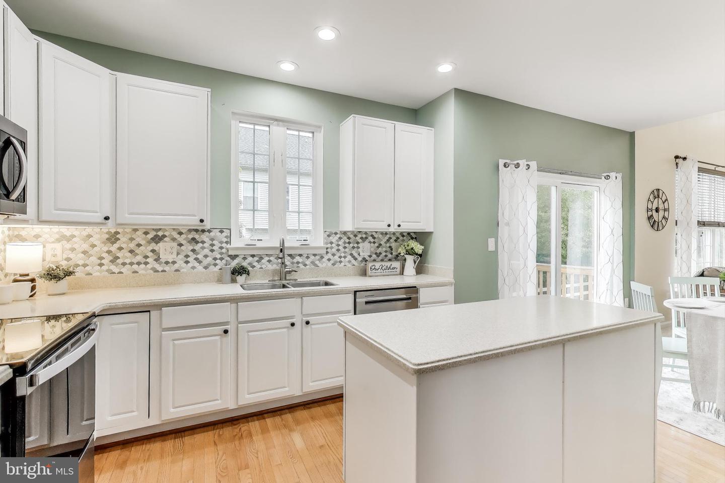 35551 SARASOTA ST, ROUND HILL, Virginia 20141, 4 Bedrooms Bedrooms, ,2 BathroomsBathrooms,Residential,For sale,35551 SARASOTA ST,VALO2098030 MLS # VALO2098030