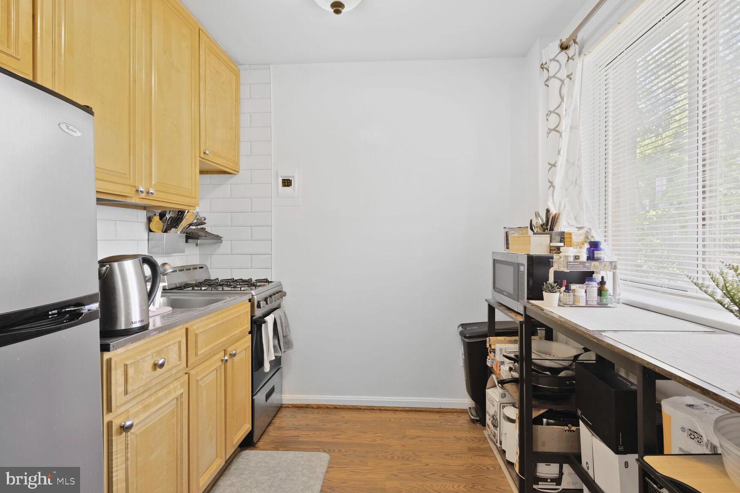 2710 MACOMB ST NW #202, WASHINGTON, District Of Columbia 20008, ,1 BathroomBathrooms,Residential,For sale,2710 MACOMB ST NW #202,DCDC2202832 MLS # DCDC2202832