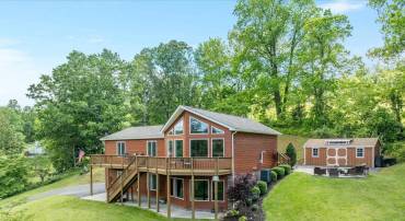 1439 FIERY RUN RD, LINDEN, Virginia 22642, 3 Bedrooms Bedrooms, ,3 BathroomsBathrooms,Residential,For sale,1439 FIERY RUN RD,VAWR2011300 MLS # VAWR2011300