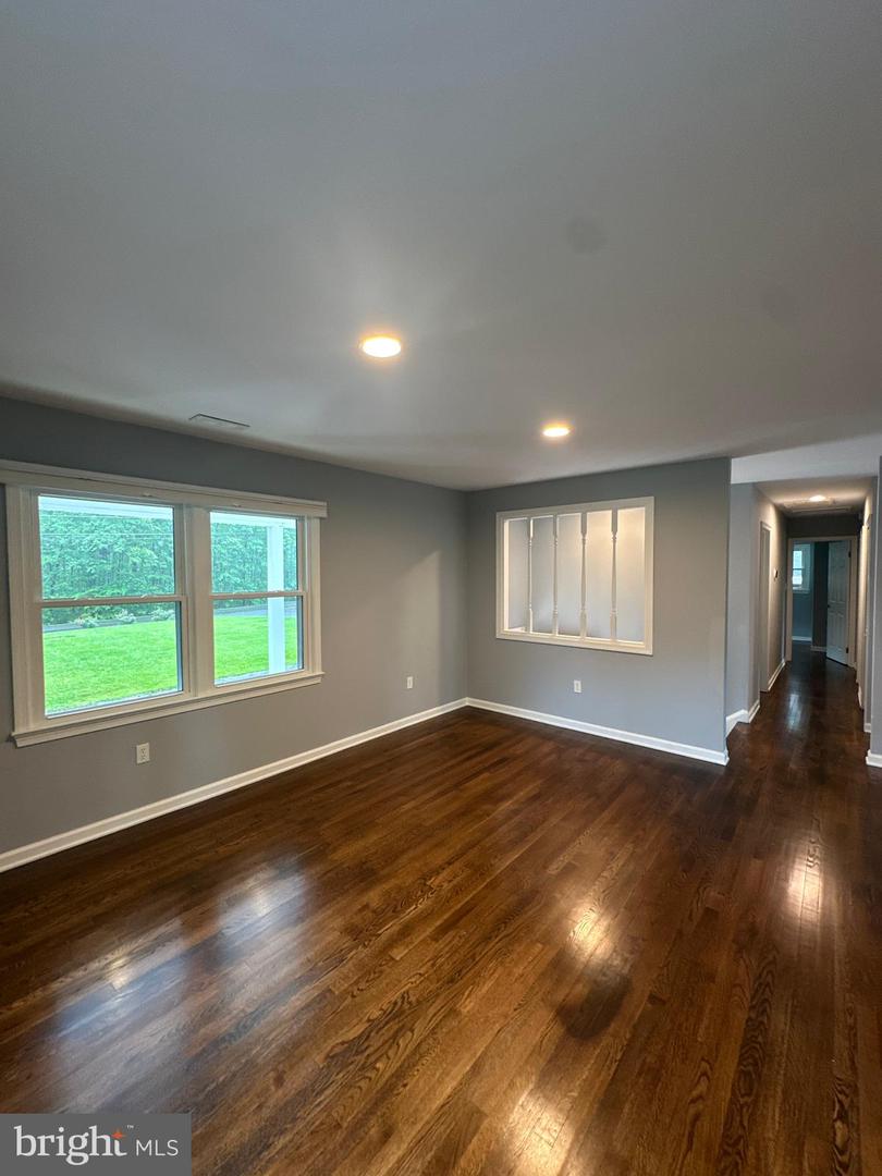 9512 SILAS DR, NOKESVILLE, Virginia 20181, 4 Bedrooms Bedrooms, ,3 BathroomsBathrooms,Residential,For sale,9512 SILAS DR,VAPW2095750 MLS # VAPW2095750