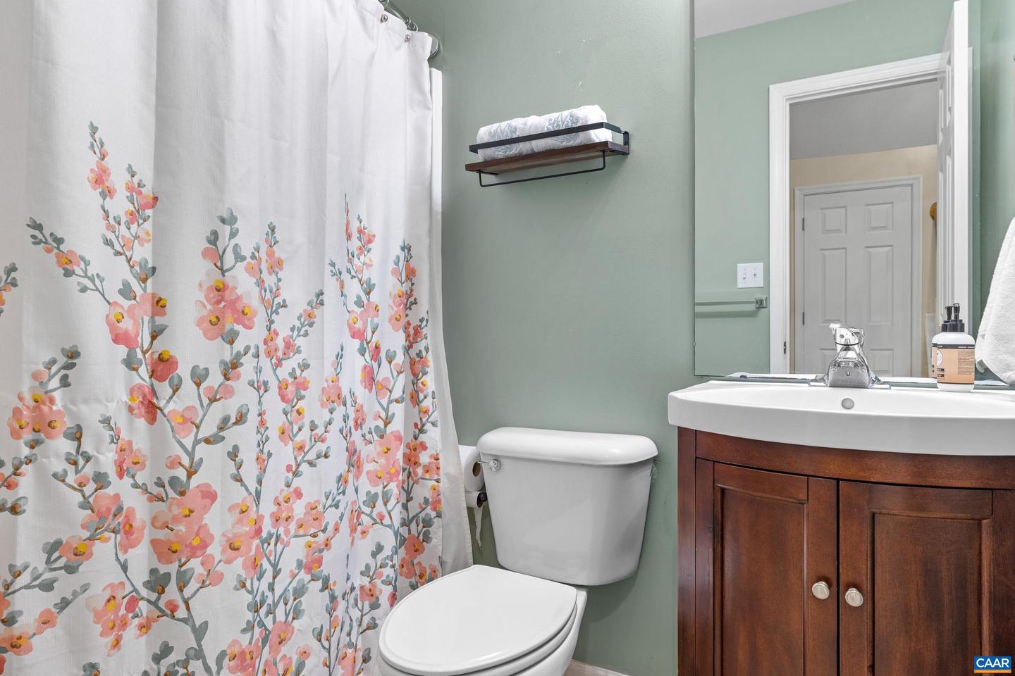 4760 BLUEJAY WAY, CHARLOTTESVILLE, Virginia 22911, 3 Bedrooms Bedrooms, ,3 BathroomsBathrooms,Residential,For sale,4760 BLUEJAY WAY,665043 MLS # 665043
