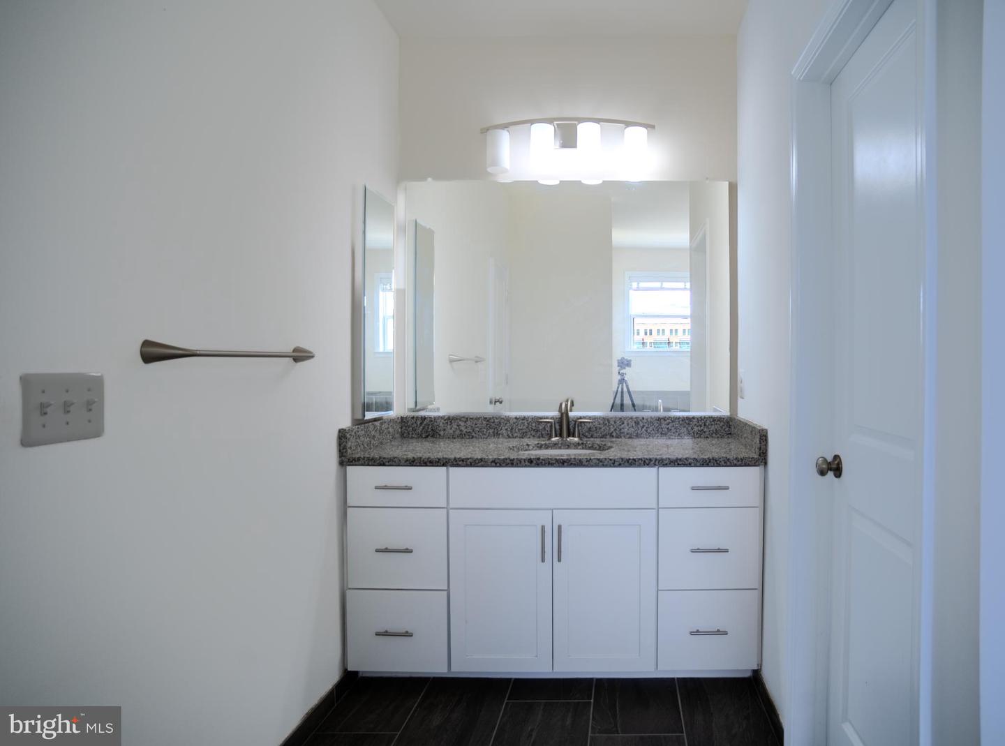 24480 AMHERST FOREST TER, ALDIE, Virginia 20105, 3 Bedrooms Bedrooms, ,2 BathroomsBathrooms,Residential,For sale,24480 AMHERST FOREST TER,VALO2098148 MLS # VALO2098148