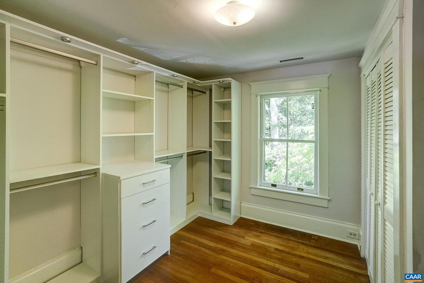 2425 JEFFERSON PARK AVE, CHARLOTTESVILLE, Virginia 22903, 6 Bedrooms Bedrooms, ,3 BathroomsBathrooms,Residential,For sale,2425 JEFFERSON PARK AVE,665068 MLS # 665068