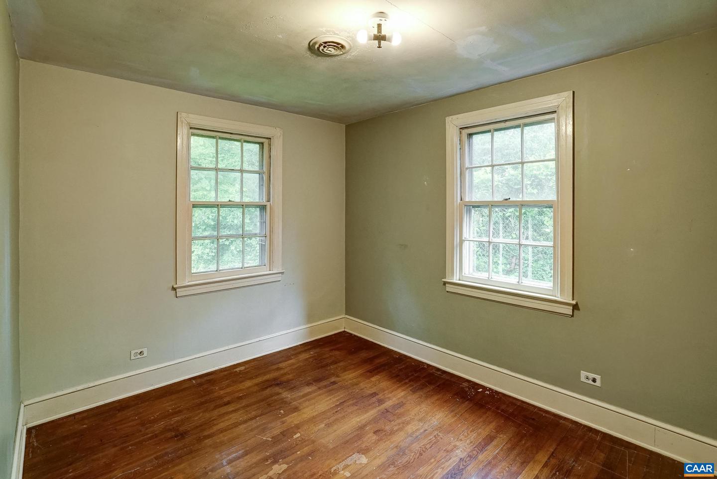 2425 JEFFERSON PARK AVE, CHARLOTTESVILLE, Virginia 22903, 6 Bedrooms Bedrooms, ,3 BathroomsBathrooms,Residential,For sale,2425 JEFFERSON PARK AVE,665068 MLS # 665068