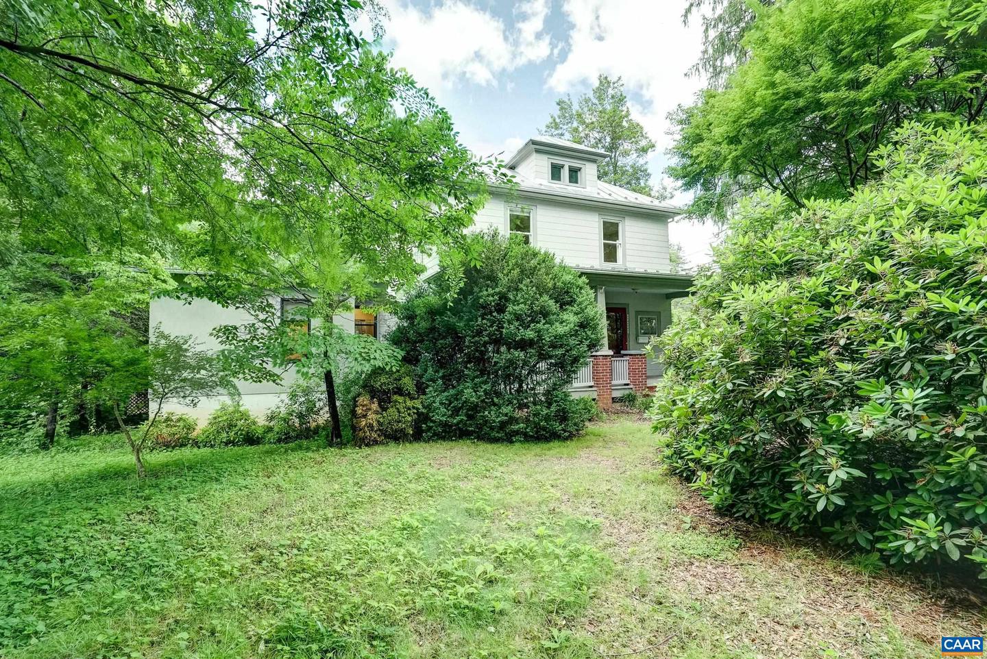2425 JEFFERSON PARK AVE, CHARLOTTESVILLE, Virginia 22903, 6 Bedrooms Bedrooms, ,3 BathroomsBathrooms,Residential,For sale,2425 JEFFERSON PARK AVE,665068 MLS # 665068