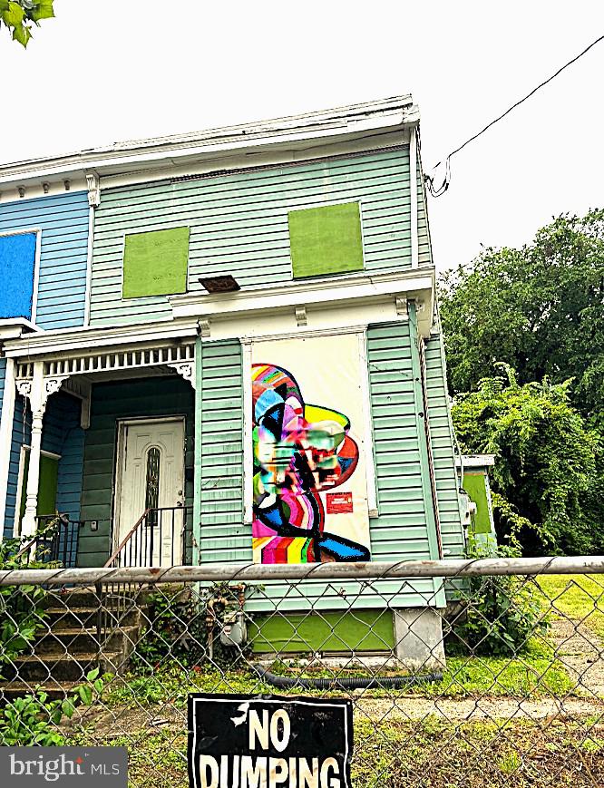 1531 U ST SE, WASHINGTON, District Of Columbia 20020, 2 Bedrooms Bedrooms, ,1 BathroomBathrooms,Residential,For sale,1531 U ST SE,DCDC2203054 MLS # DCDC2203054