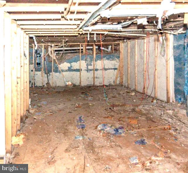 1531 U ST SE, WASHINGTON, District Of Columbia 20020, 2 Bedrooms Bedrooms, ,1 BathroomBathrooms,Residential,For sale,1531 U ST SE,DCDC2203054 MLS # DCDC2203054