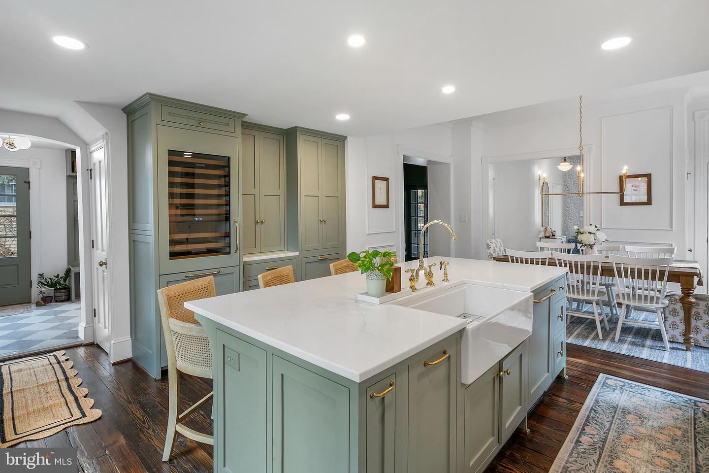 1506 N NICHOLAS ST, ARLINGTON, Virginia 22205, 4 Bedrooms Bedrooms, ,2 BathroomsBathrooms,Residential,For sale,1506 N NICHOLAS ST,VAAR2058380 MLS # VAAR2058380