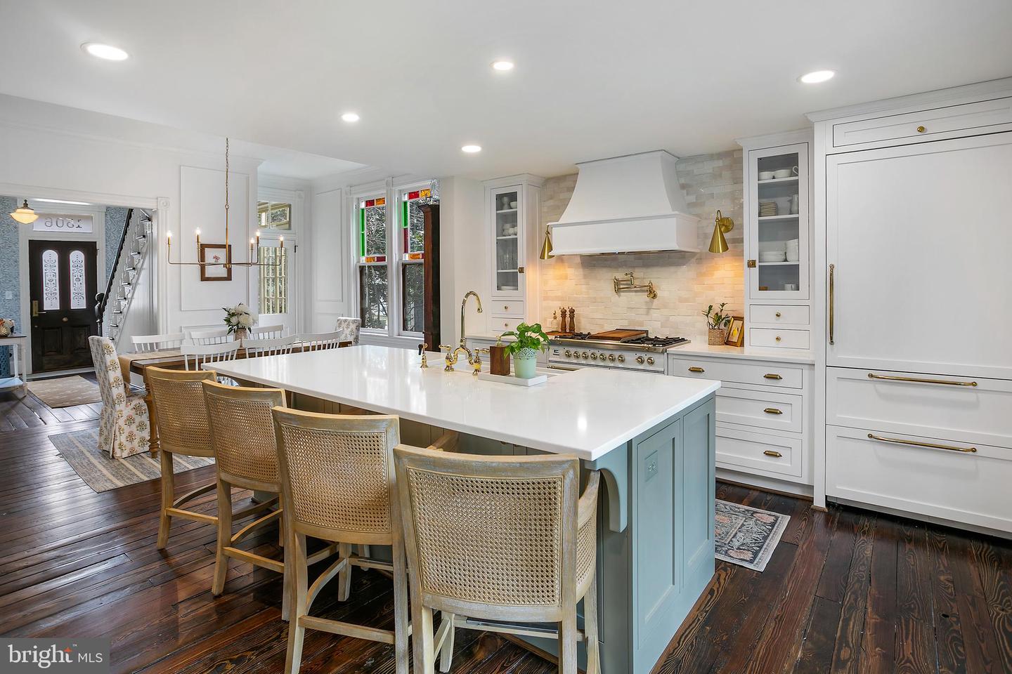 1506 N NICHOLAS ST, ARLINGTON, Virginia 22205, 4 Bedrooms Bedrooms, ,2 BathroomsBathrooms,Residential,For sale,1506 N NICHOLAS ST,VAAR2058380 MLS # VAAR2058380