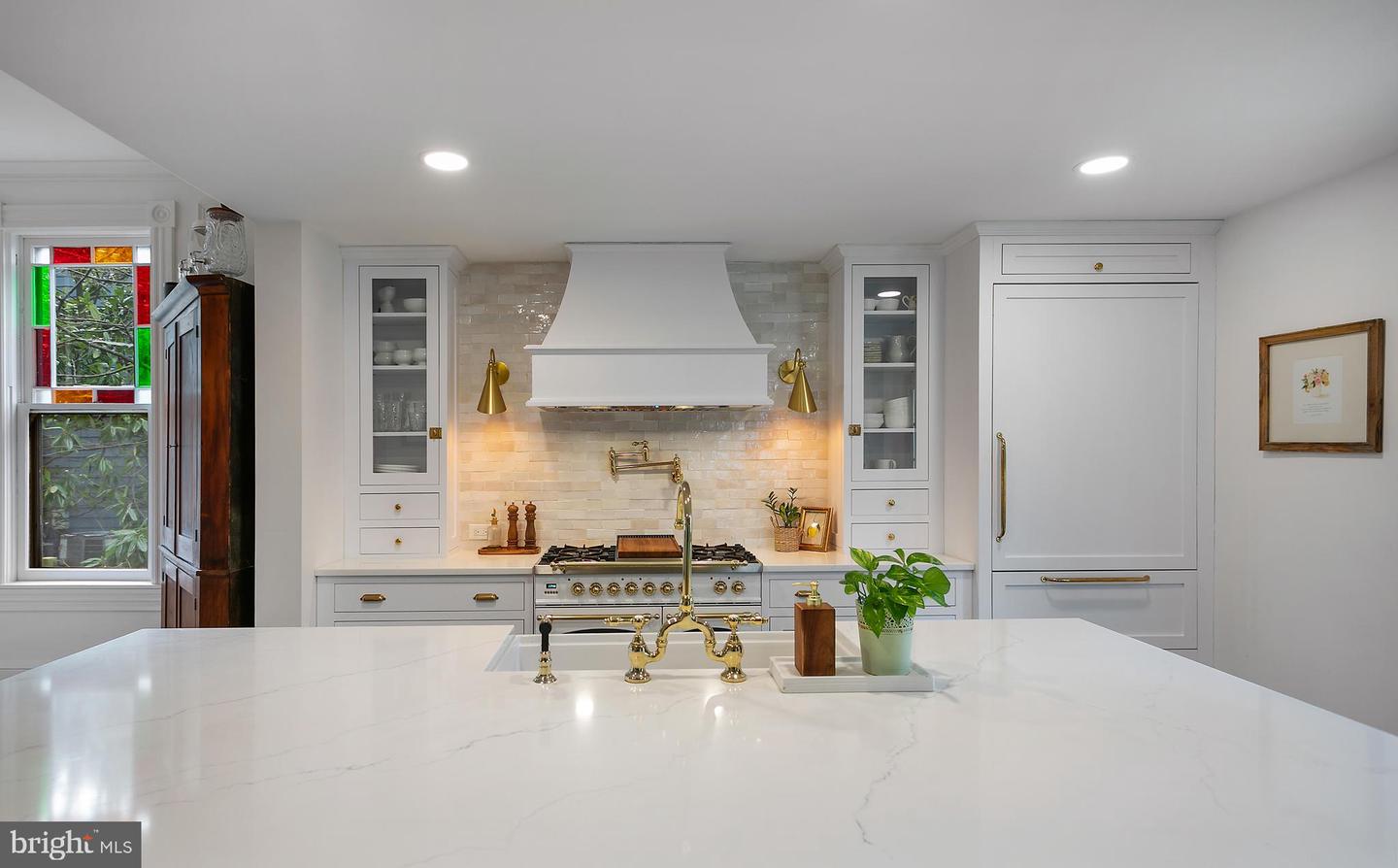 1506 N NICHOLAS ST, ARLINGTON, Virginia 22205, 4 Bedrooms Bedrooms, ,2 BathroomsBathrooms,Residential,For sale,1506 N NICHOLAS ST,VAAR2058380 MLS # VAAR2058380
