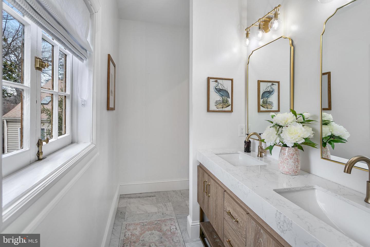 1506 N NICHOLAS ST, ARLINGTON, Virginia 22205, 4 Bedrooms Bedrooms, ,2 BathroomsBathrooms,Residential,For sale,1506 N NICHOLAS ST,VAAR2058380 MLS # VAAR2058380