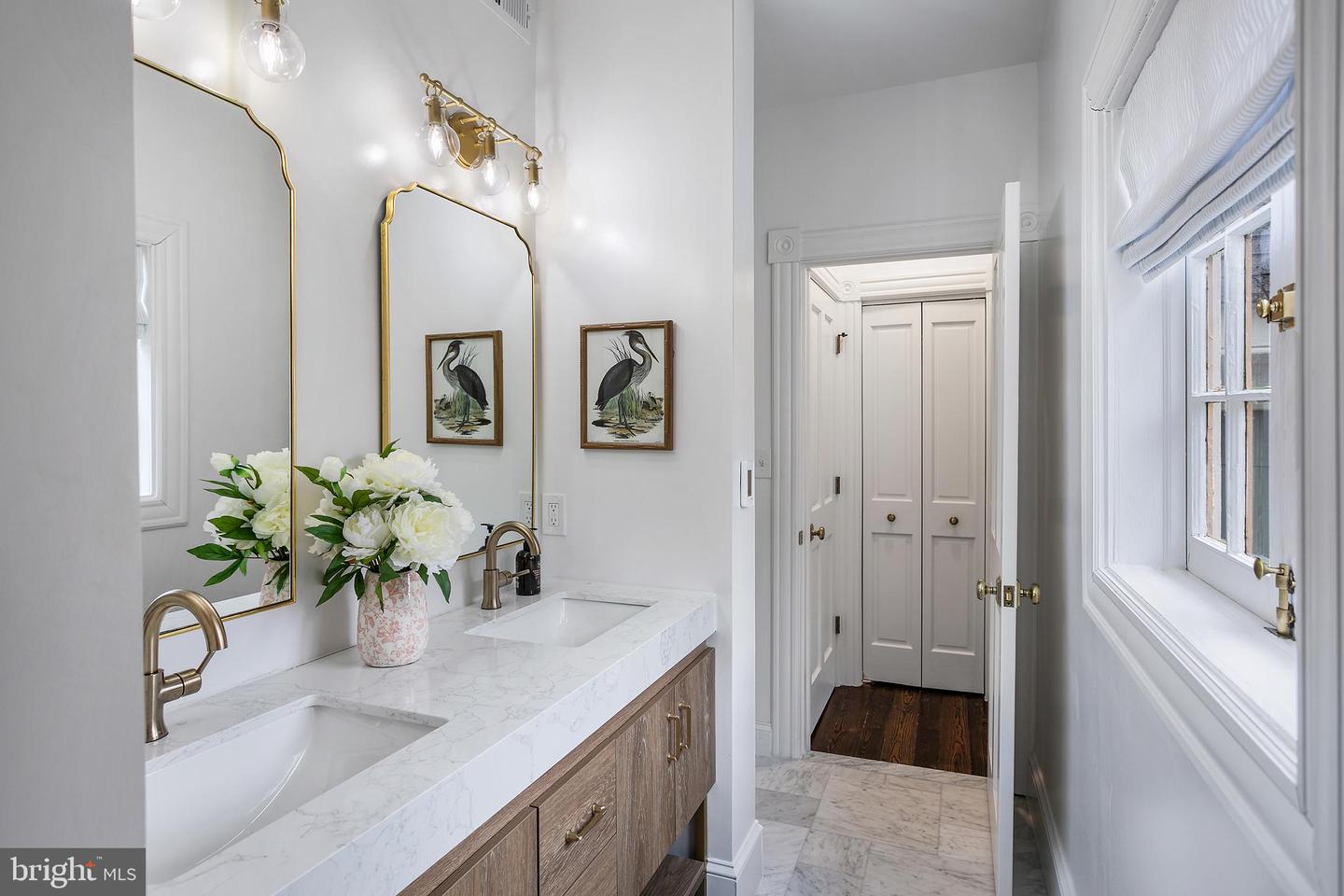 1506 N NICHOLAS ST, ARLINGTON, Virginia 22205, 4 Bedrooms Bedrooms, ,2 BathroomsBathrooms,Residential,For sale,1506 N NICHOLAS ST,VAAR2058380 MLS # VAAR2058380