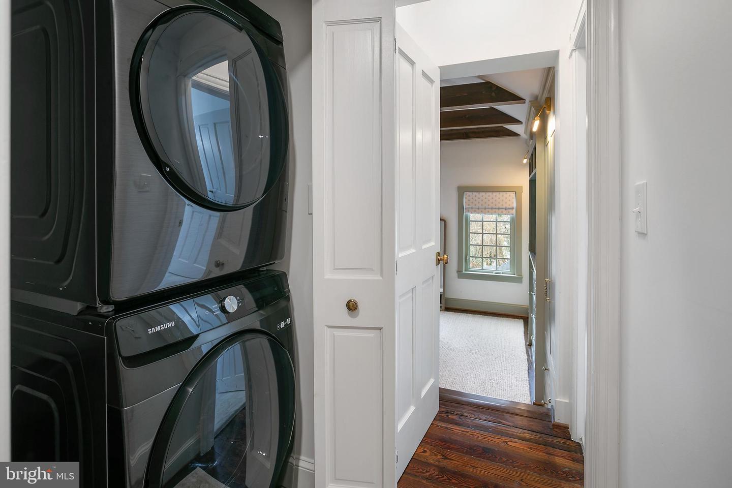 1506 N NICHOLAS ST, ARLINGTON, Virginia 22205, 4 Bedrooms Bedrooms, ,2 BathroomsBathrooms,Residential,For sale,1506 N NICHOLAS ST,VAAR2058380 MLS # VAAR2058380