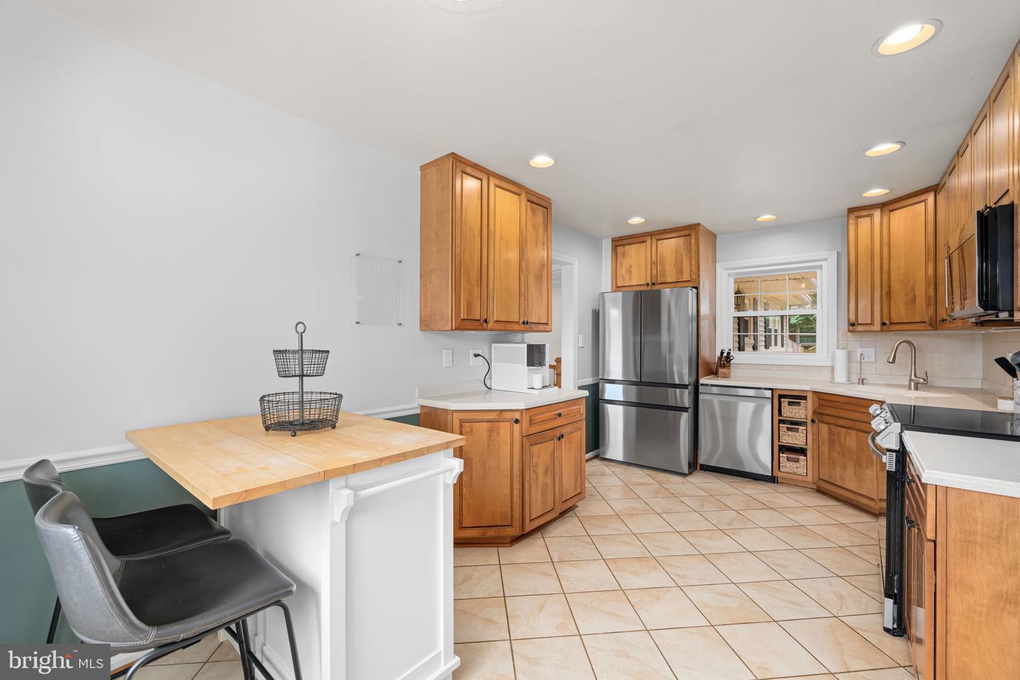 4301 IVANHOE PL, ALEXANDRIA, Virginia 22304, 4 Bedrooms Bedrooms, ,3 BathroomsBathrooms,Residential,For sale,4301 IVANHOE PL,VAAX2045830 MLS # VAAX2045830