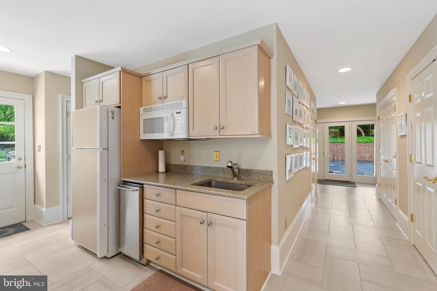 6707 LUPINE LN, MCLEAN, Virginia 22101, 6 Bedrooms Bedrooms, ,6 BathroomsBathrooms,Residential,For sale,6707 LUPINE LN,VAFX2243902 MLS # VAFX2243902