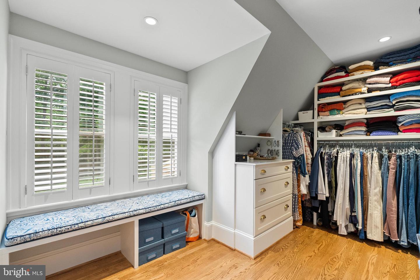 6707 LUPINE LN, MCLEAN, Virginia 22101, 6 Bedrooms Bedrooms, ,6 BathroomsBathrooms,Residential,For sale,6707 LUPINE LN,VAFX2243902 MLS # VAFX2243902