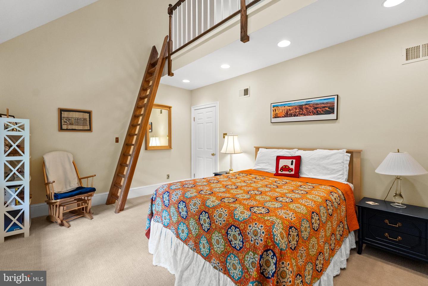 6707 LUPINE LN, MCLEAN, Virginia 22101, 6 Bedrooms Bedrooms, ,6 BathroomsBathrooms,Residential,For sale,6707 LUPINE LN,VAFX2243902 MLS # VAFX2243902