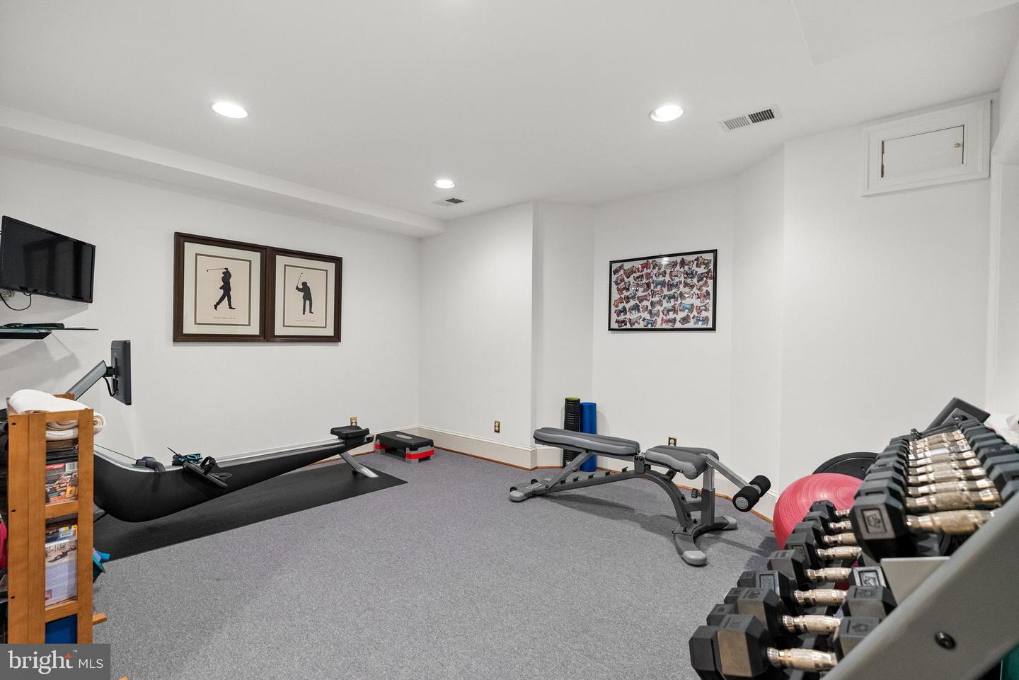 6707 LUPINE LN, MCLEAN, Virginia 22101, 6 Bedrooms Bedrooms, ,6 BathroomsBathrooms,Residential,For sale,6707 LUPINE LN,VAFX2243902 MLS # VAFX2243902