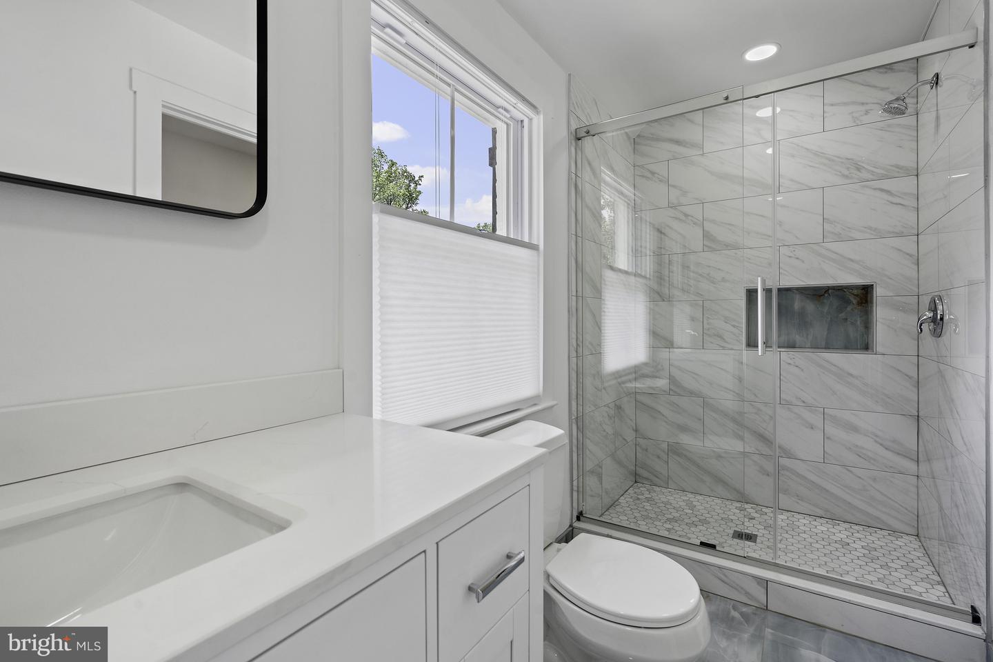 3801 LORCOM LN N, ARLINGTON, Virginia 22207, 3 Bedrooms Bedrooms, ,4 BathroomsBathrooms,Residential,For sale,3801 LORCOM LN N,VAAR2058386 MLS # VAAR2058386