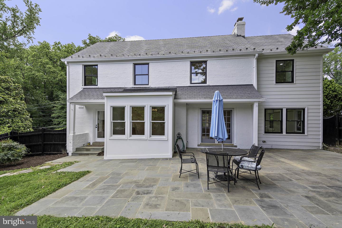 3801 LORCOM LN N, ARLINGTON, Virginia 22207, 3 Bedrooms Bedrooms, ,4 BathroomsBathrooms,Residential,For sale,3801 LORCOM LN N,VAAR2058386 MLS # VAAR2058386