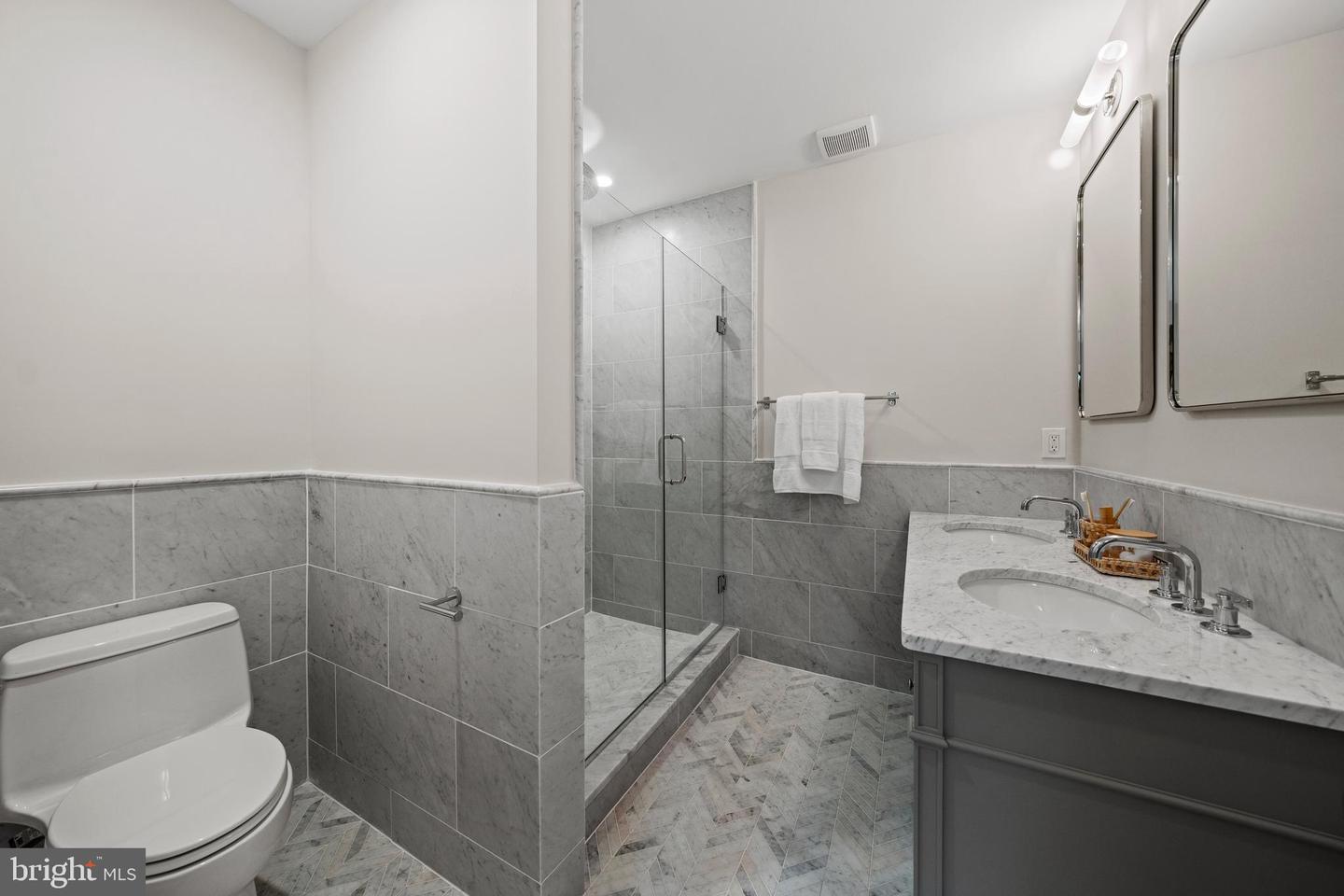 5376 28TH ST NW, WASHINGTON, District Of Columbia 20015, 5 Bedrooms Bedrooms, ,4 BathroomsBathrooms,Residential,For sale,5376 28TH ST NW,DCDC2203136 MLS # DCDC2203136