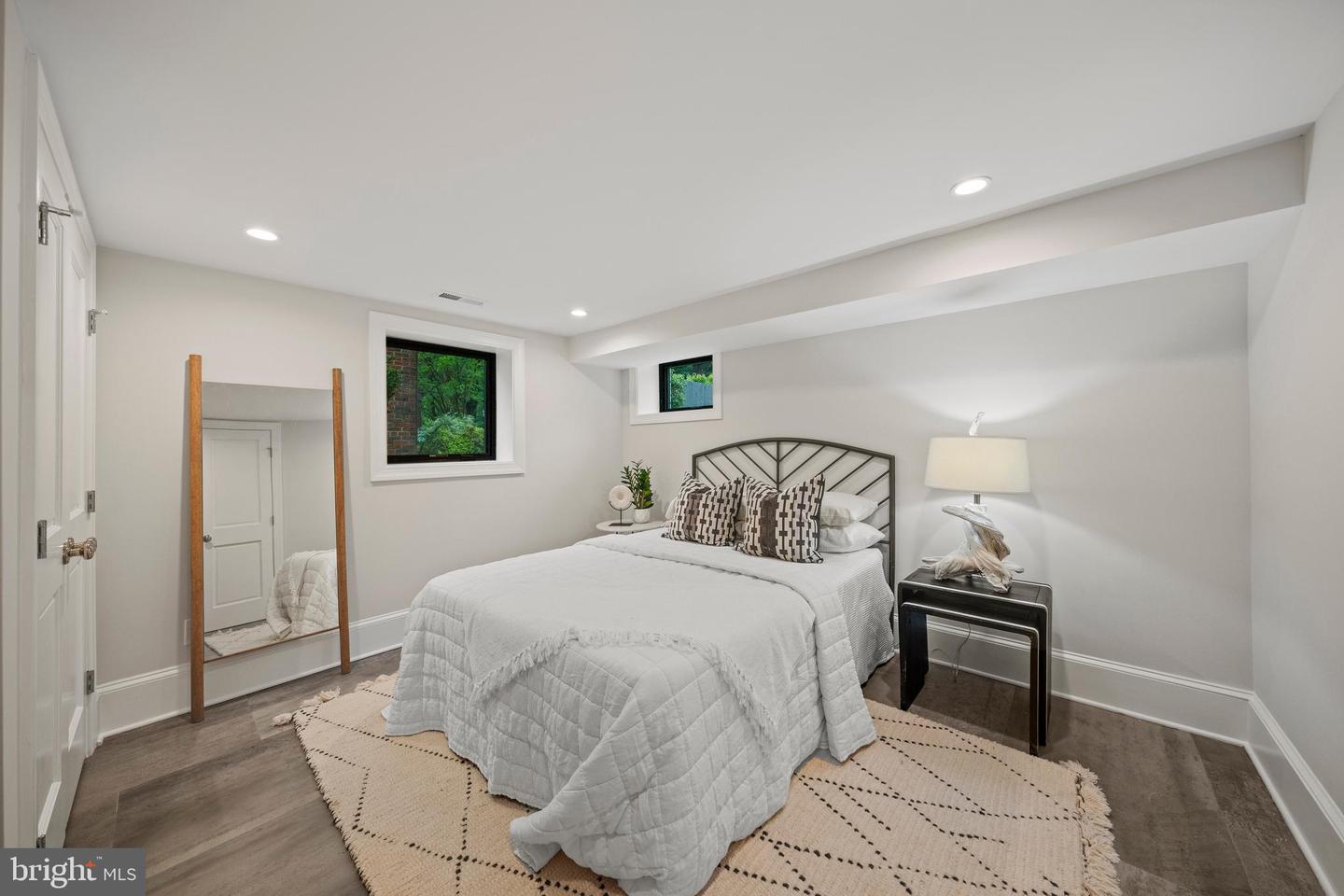 5376 28TH ST NW, WASHINGTON, District Of Columbia 20015, 5 Bedrooms Bedrooms, ,4 BathroomsBathrooms,Residential,For sale,5376 28TH ST NW,DCDC2203136 MLS # DCDC2203136