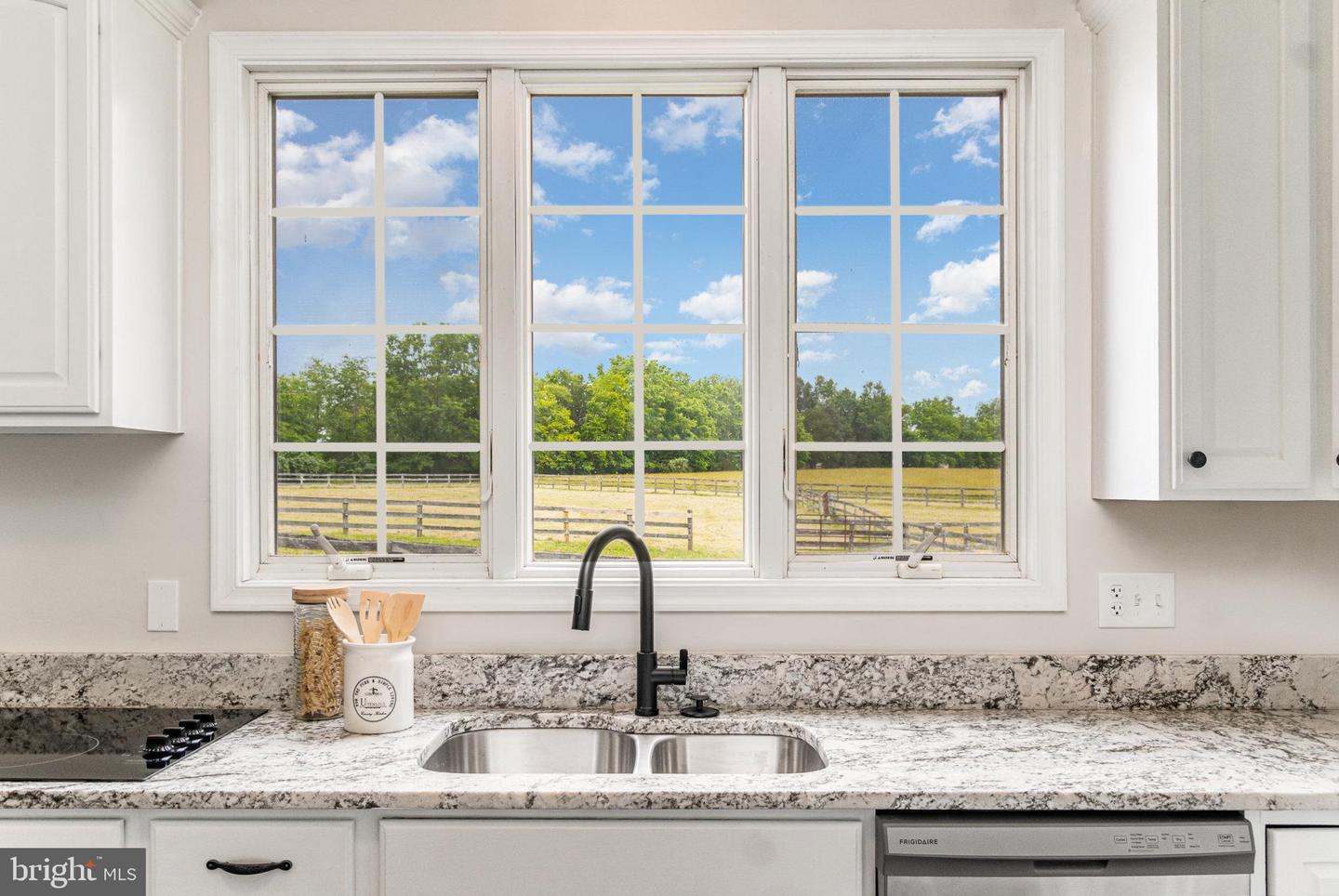 11966 BLUEGRASS CT, NOKESVILLE, Virginia 20181, 4 Bedrooms Bedrooms, ,2 BathroomsBathrooms,Residential,For sale,11966 BLUEGRASS CT,VAPW2095844 MLS # VAPW2095844