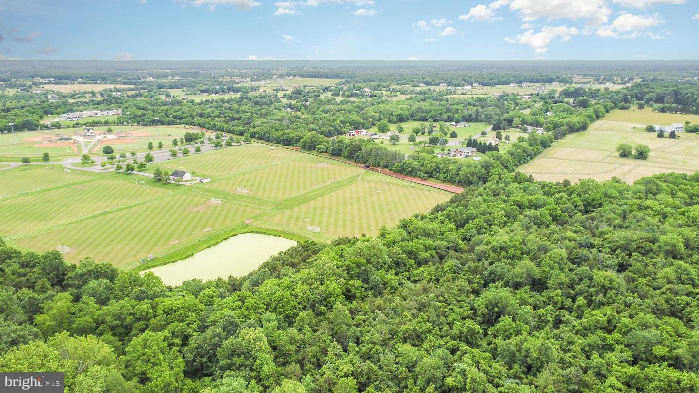 11966 BLUEGRASS CT, NOKESVILLE, Virginia 20181, 4 Bedrooms Bedrooms, ,2 BathroomsBathrooms,Residential,For sale,11966 BLUEGRASS CT,VAPW2095844 MLS # VAPW2095844