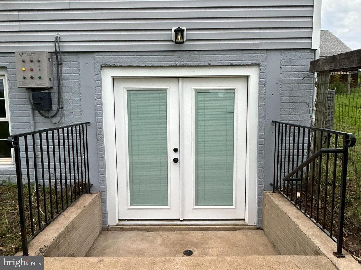 11966 BLUEGRASS CT, NOKESVILLE, Virginia 20181, 4 Bedrooms Bedrooms, ,2 BathroomsBathrooms,Residential,For sale,11966 BLUEGRASS CT,VAPW2095844 MLS # VAPW2095844