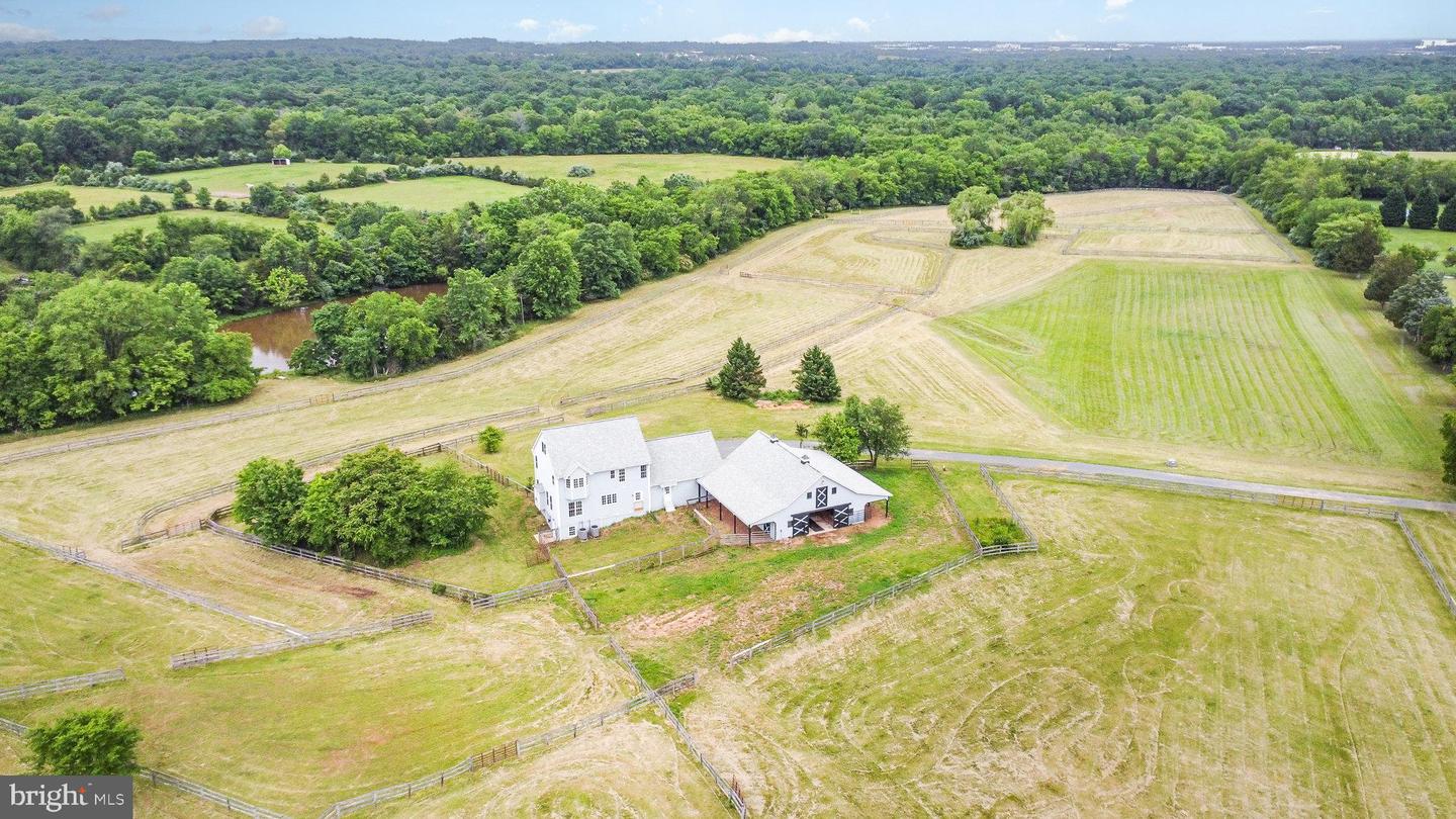 11966 BLUEGRASS CT, NOKESVILLE, Virginia 20181, 4 Bedrooms Bedrooms, ,2 BathroomsBathrooms,Residential,For sale,11966 BLUEGRASS CT,VAPW2095844 MLS # VAPW2095844