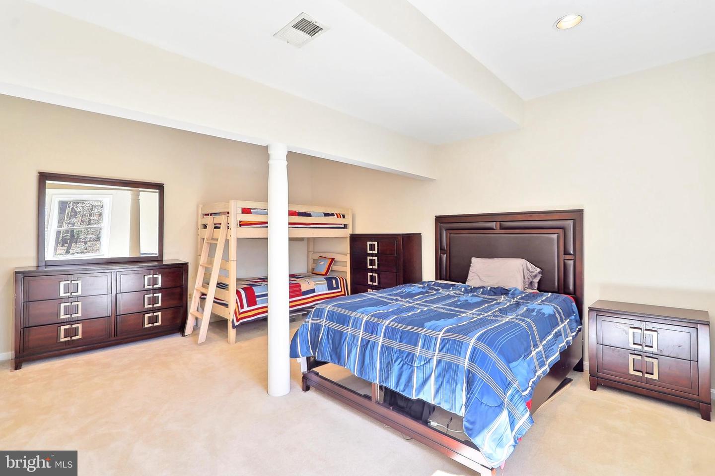7951 KELLY ANN CT, FAIRFAX STATION, Virginia 22039, 5 Bedrooms Bedrooms, ,5 BathroomsBathrooms,Residential,For sale,7951 KELLY ANN CT,VAFX2244152 MLS # VAFX2244152