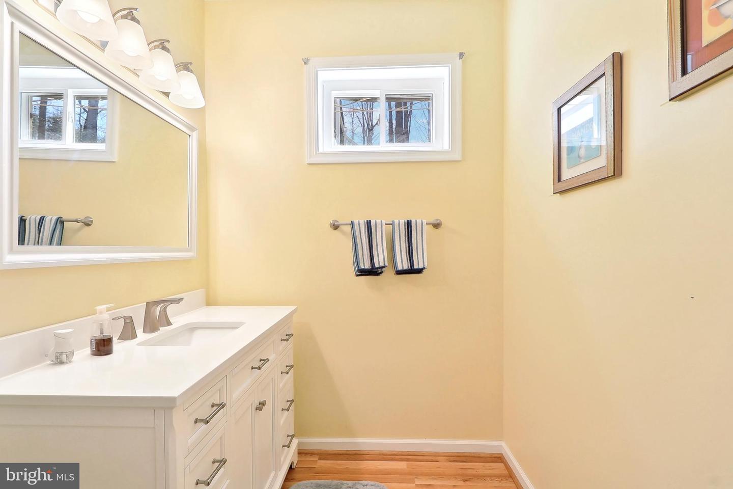 7951 KELLY ANN CT, FAIRFAX STATION, Virginia 22039, 5 Bedrooms Bedrooms, ,5 BathroomsBathrooms,Residential,For sale,7951 KELLY ANN CT,VAFX2244152 MLS # VAFX2244152