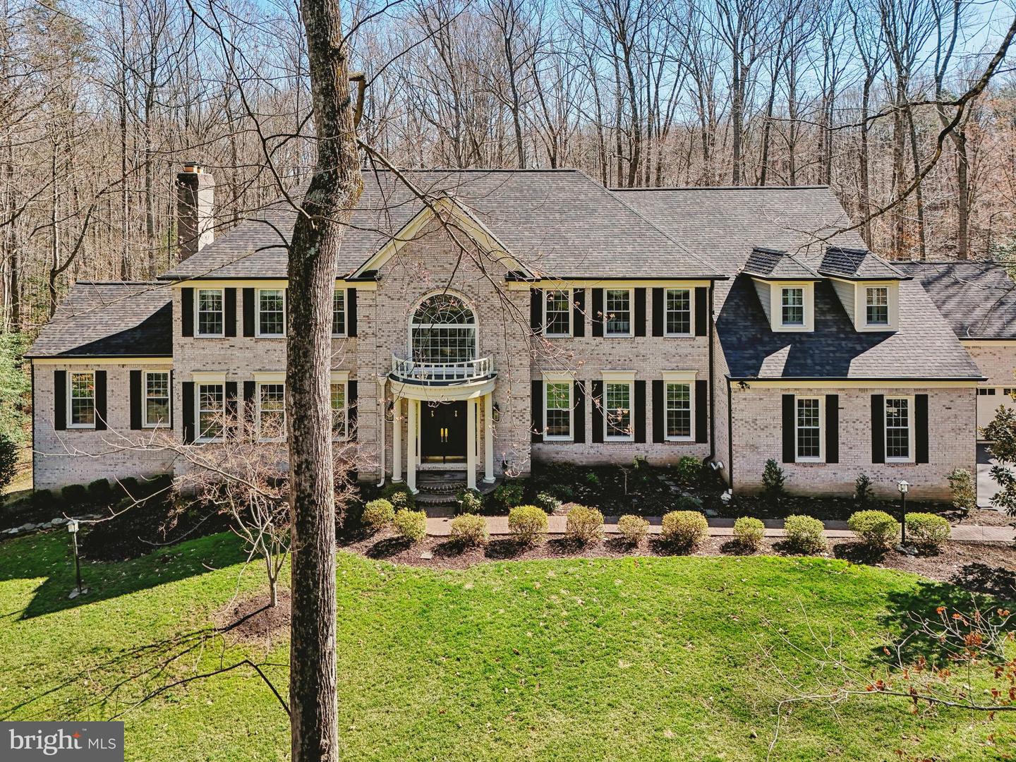 7951 KELLY ANN CT, FAIRFAX STATION, Virginia 22039, 5 Bedrooms Bedrooms, ,5 BathroomsBathrooms,Residential,For sale,7951 KELLY ANN CT,VAFX2244152 MLS # VAFX2244152