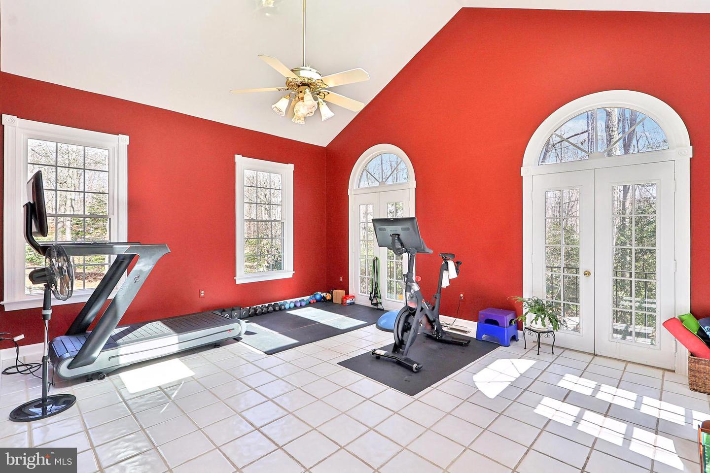 7951 KELLY ANN CT, FAIRFAX STATION, Virginia 22039, 5 Bedrooms Bedrooms, ,5 BathroomsBathrooms,Residential,For sale,7951 KELLY ANN CT,VAFX2244152 MLS # VAFX2244152