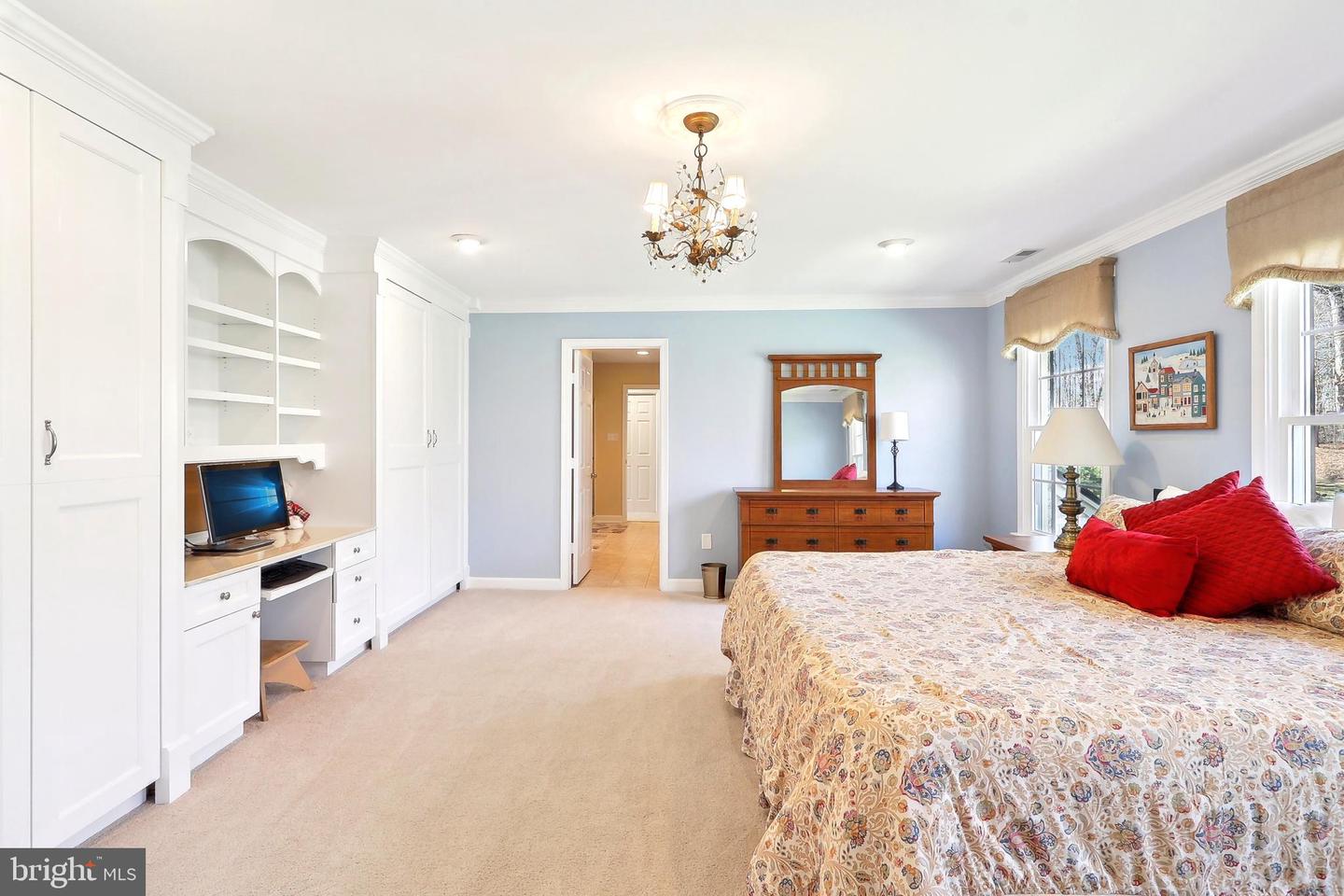 7951 KELLY ANN CT, FAIRFAX STATION, Virginia 22039, 5 Bedrooms Bedrooms, ,5 BathroomsBathrooms,Residential,For sale,7951 KELLY ANN CT,VAFX2244152 MLS # VAFX2244152