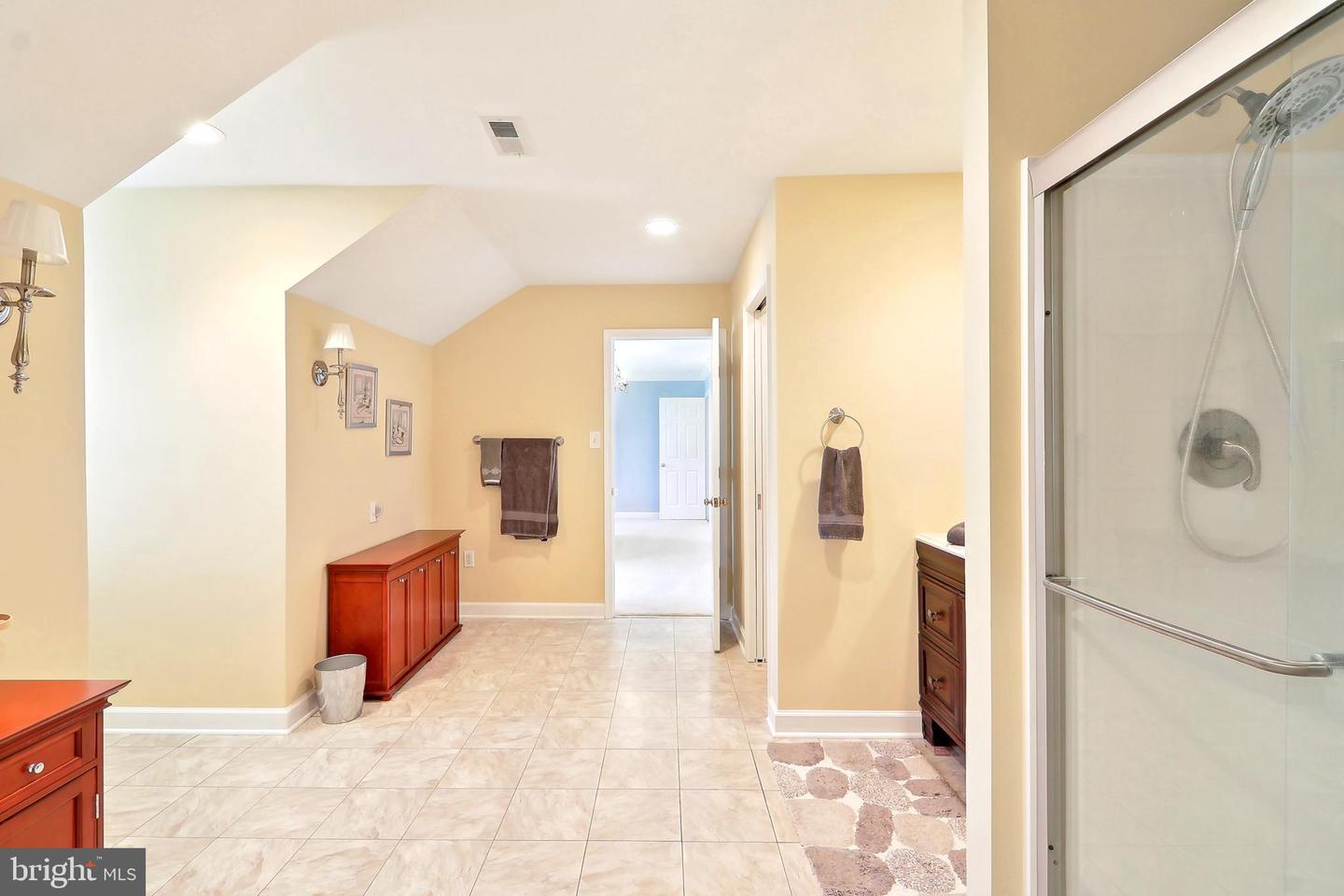 7951 KELLY ANN CT, FAIRFAX STATION, Virginia 22039, 5 Bedrooms Bedrooms, ,5 BathroomsBathrooms,Residential,For sale,7951 KELLY ANN CT,VAFX2244152 MLS # VAFX2244152