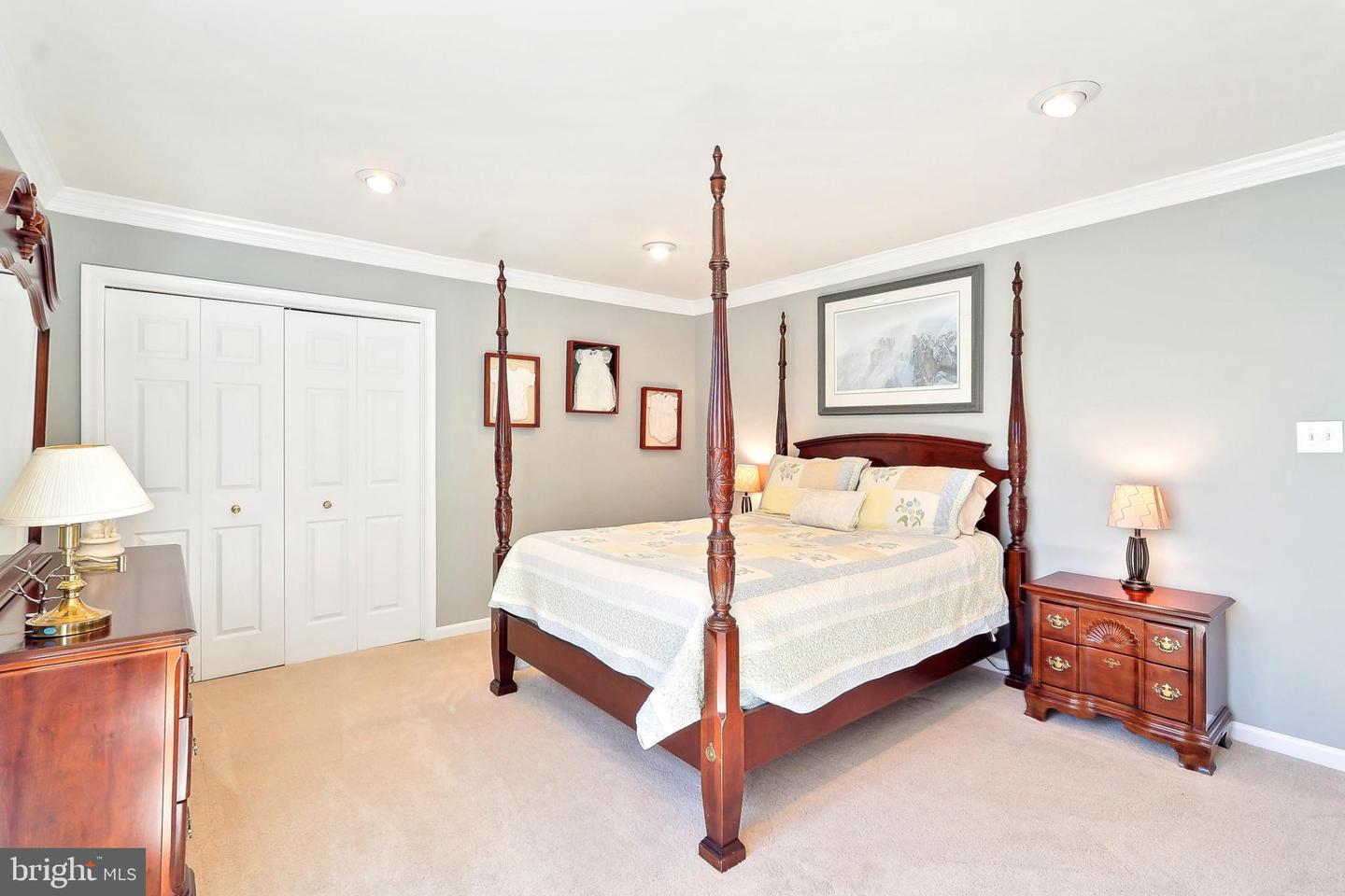 7951 KELLY ANN CT, FAIRFAX STATION, Virginia 22039, 5 Bedrooms Bedrooms, ,5 BathroomsBathrooms,Residential,For sale,7951 KELLY ANN CT,VAFX2244152 MLS # VAFX2244152