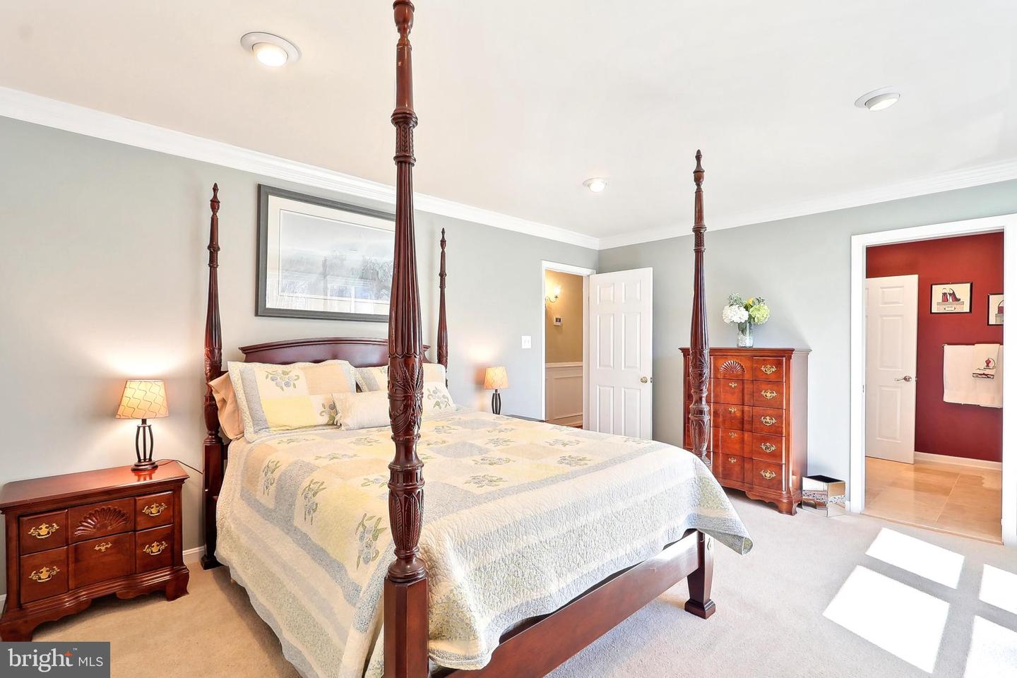 7951 KELLY ANN CT, FAIRFAX STATION, Virginia 22039, 5 Bedrooms Bedrooms, ,5 BathroomsBathrooms,Residential,For sale,7951 KELLY ANN CT,VAFX2244152 MLS # VAFX2244152