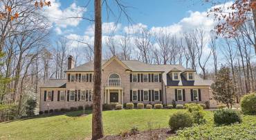 7951 KELLY ANN CT, FAIRFAX STATION, Virginia 22039, 5 Bedrooms Bedrooms, ,5 BathroomsBathrooms,Residential,For sale,7951 KELLY ANN CT,VAFX2244152 MLS # VAFX2244152