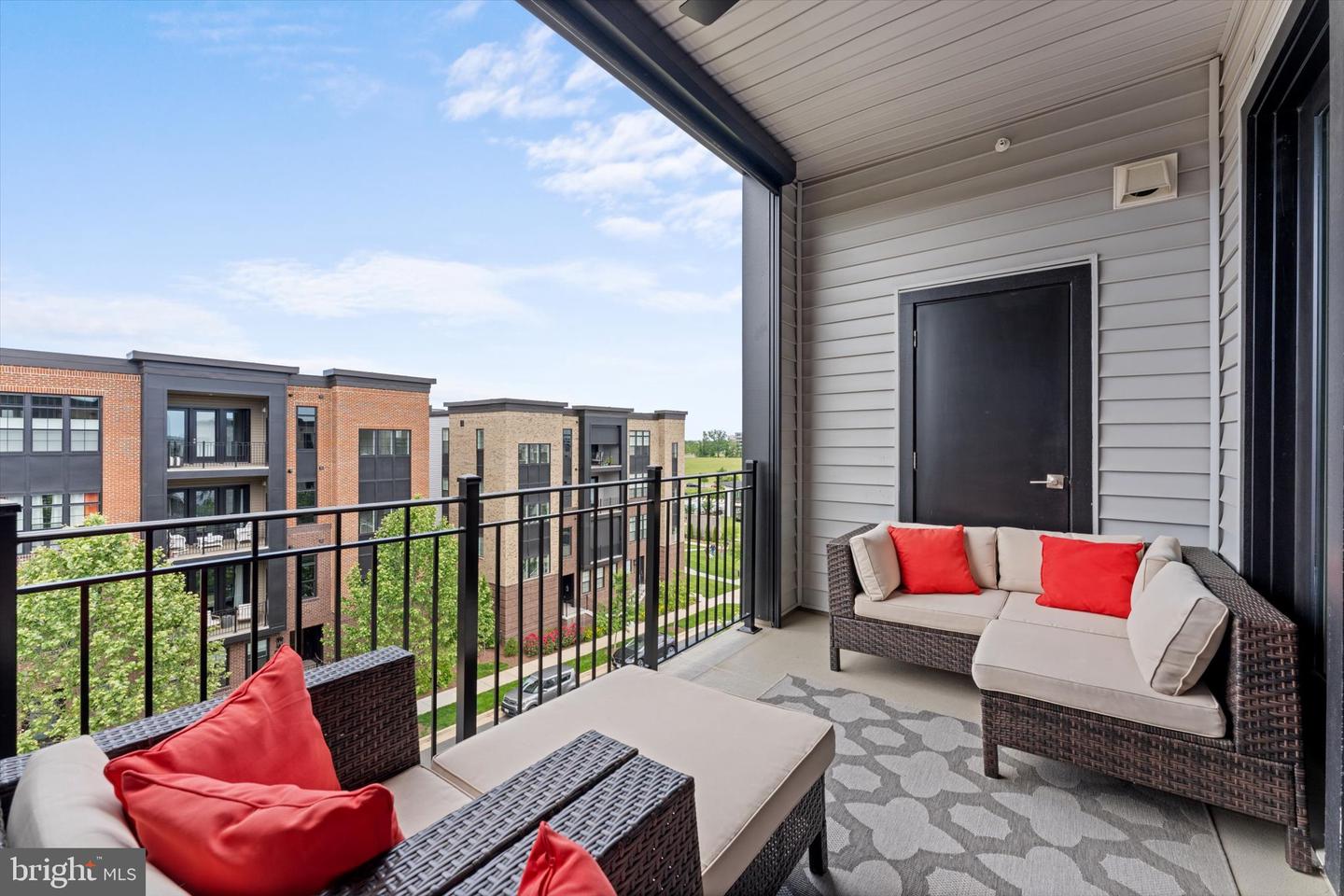 43443 CROSON LN #400, ASHBURN, Virginia 20148, 3 Bedrooms Bedrooms, ,2 BathroomsBathrooms,Residential,For sale,43443 CROSON LN #400,VALO2098264 MLS # VALO2098264