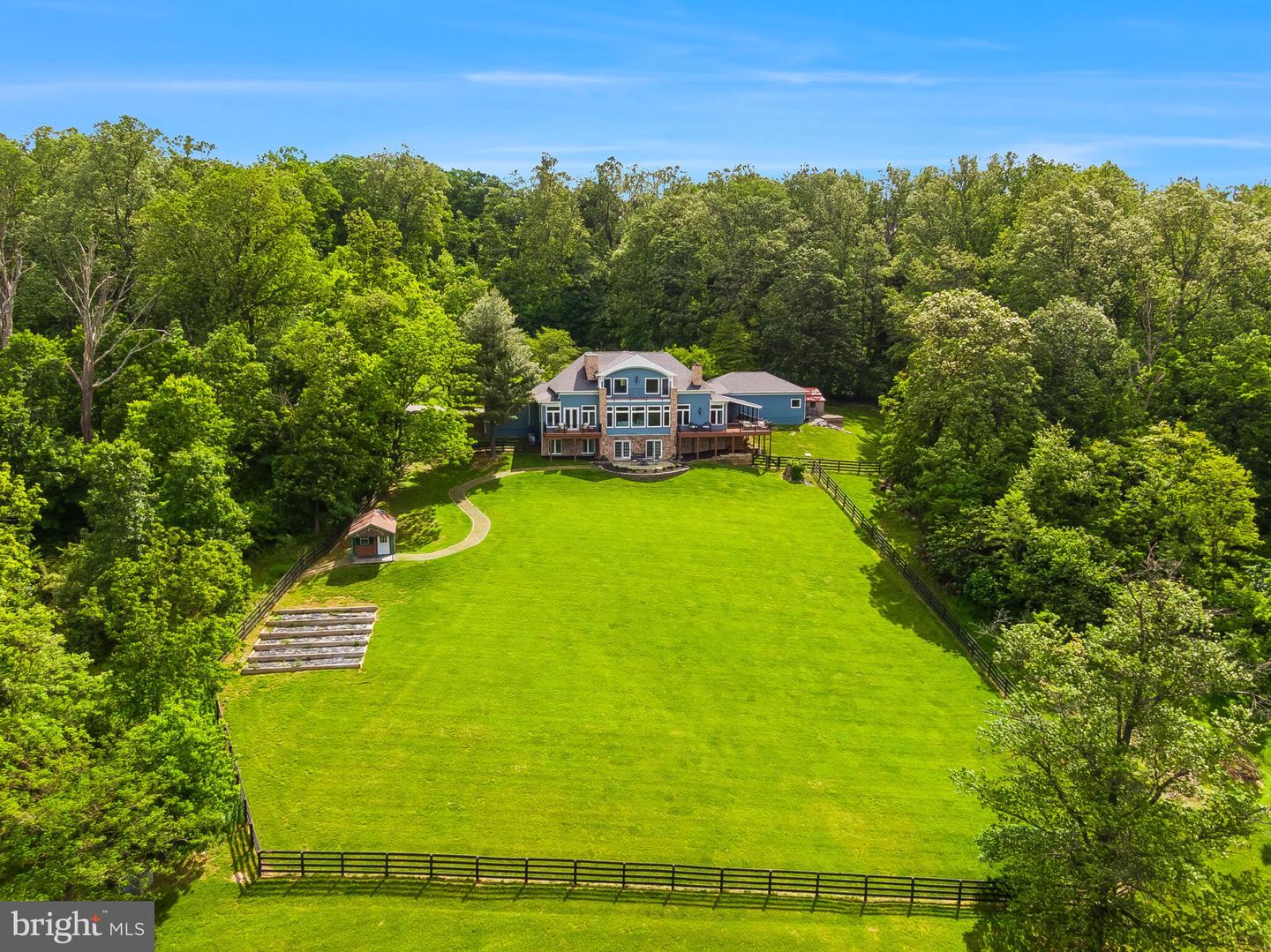 14812 MANOR VIEW, HILLSBORO, Virginia 20132, 4 Bedrooms Bedrooms, ,3 BathroomsBathrooms,Residential,For sale,14812 MANOR VIEW,VALO2098280 MLS # VALO2098280