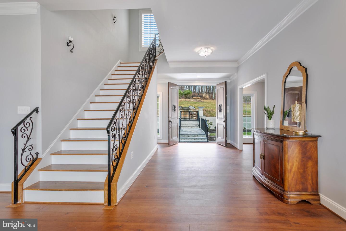 14812 MANOR VIEW, HILLSBORO, Virginia 20132, 4 Bedrooms Bedrooms, ,3 BathroomsBathrooms,Residential,For sale,14812 MANOR VIEW,VALO2098280 MLS # VALO2098280