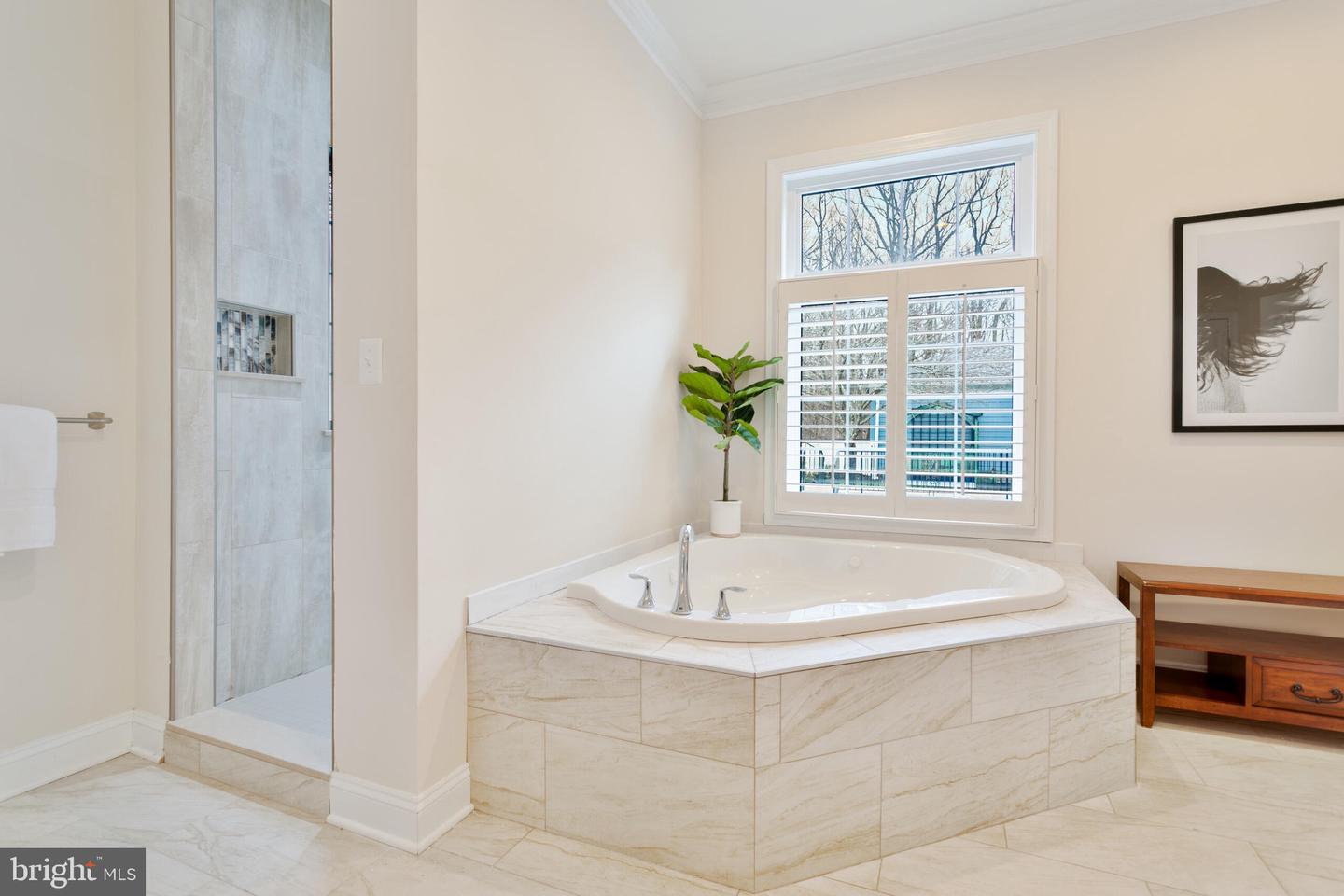 14812 MANOR VIEW, HILLSBORO, Virginia 20132, 4 Bedrooms Bedrooms, ,3 BathroomsBathrooms,Residential,For sale,14812 MANOR VIEW,VALO2098280 MLS # VALO2098280
