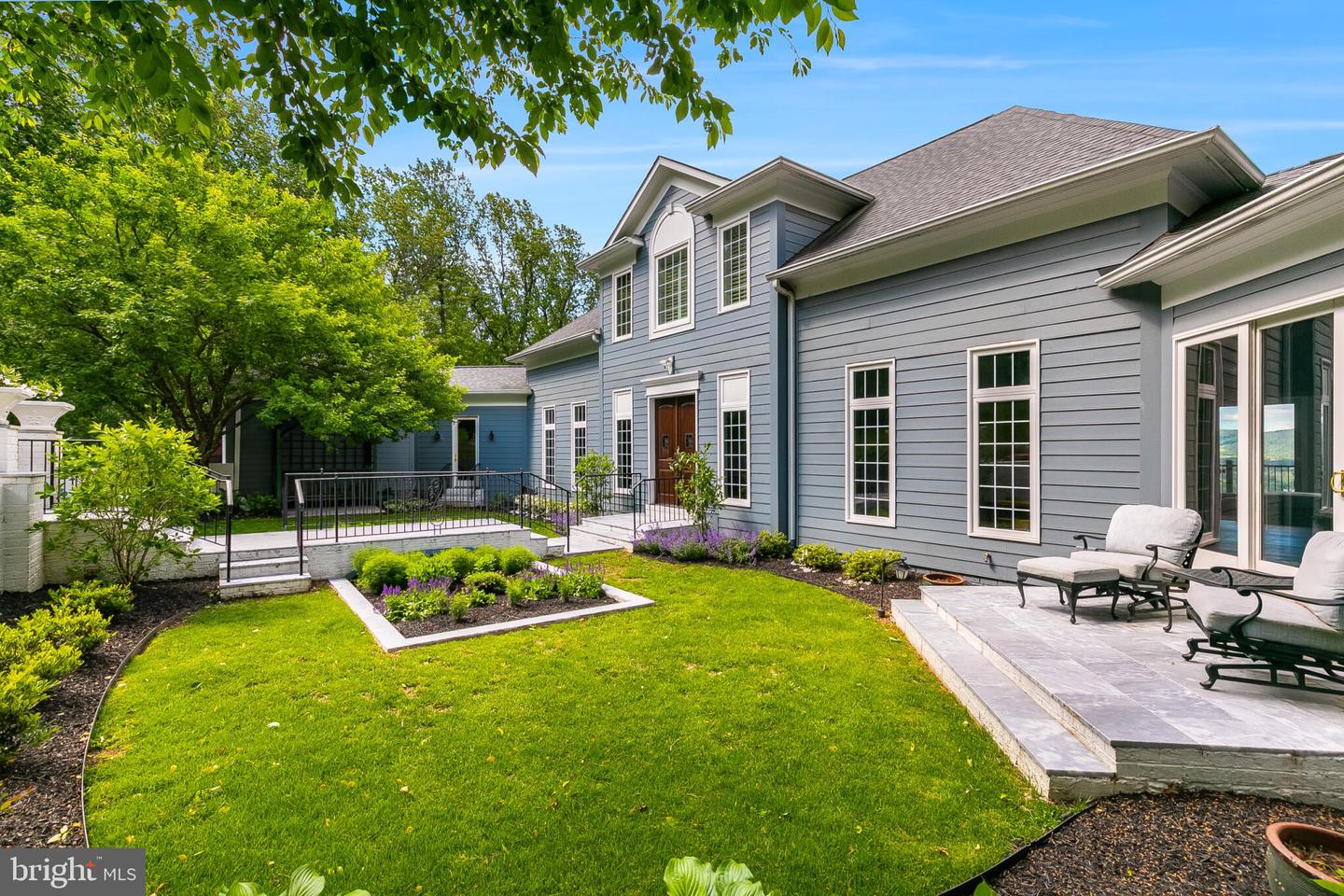 14812 MANOR VIEW, HILLSBORO, Virginia 20132, 4 Bedrooms Bedrooms, ,3 BathroomsBathrooms,Residential,For sale,14812 MANOR VIEW,VALO2098280 MLS # VALO2098280
